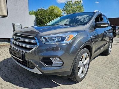 Begagnad Ford Kuga Titanium 150 HK (110 kW) 2017 Grå SUV