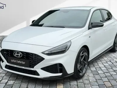 Ny Hyundai i30 N Line 140 HK (102 kW) 2025 Hvid