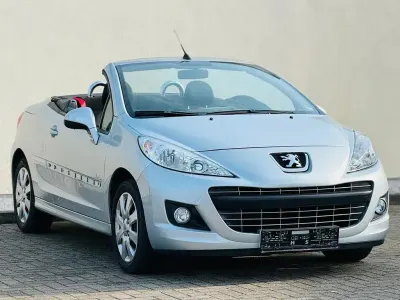 Usata Peugeot 207 CC Urban Move 120 CV (88 kW) 2011 Argento Cabrio