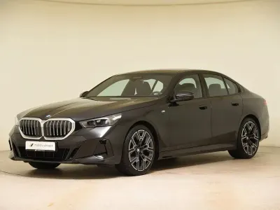 Gebraucht BMW 520 M Sport 197 PS (144 kW) 2025 Schwarz Limousine