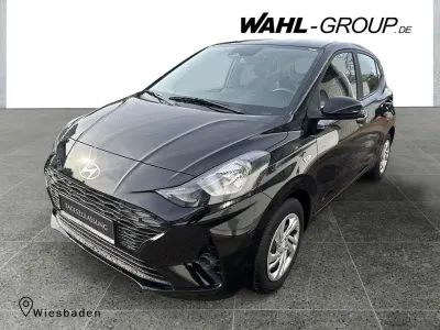 Neu Hyundai i10 63 PS (46 kW) 2025 Schwarz Kleinwagen