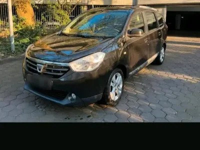 Gebraucht Dacia Lodgy 116 PS (85 kW) 2015 Schwarz Van / Kleinbus