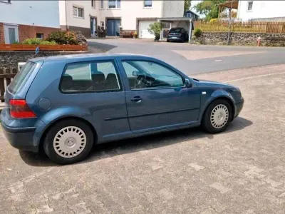 Gebraucht VW Golf IV 101 PS (74 kW) 2002 Kleinwagen