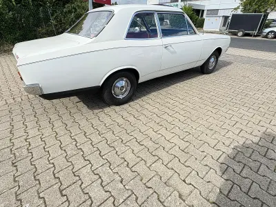 Gebraucht Opel Rekord 90 PS (66 kW) 1970 Weiß Limousine