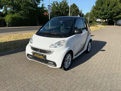 Gebraucht Smart ForTwo Coupé 71 PS (52 kW) 2013 Weiß Coupé