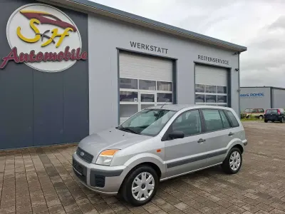 Gebraucht Ford Fusion Style 80 PS (58 kW) 2008 Polarsilber metallic Kleinwagen