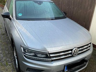 Gebraucht VW Tiguan Allspace 150 PS (110 kW) 2021 Grau SUV
