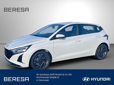Weiß Neu 2025 Hyundai i20 Trend Limousine | 23.590 € (Fairer Preis)