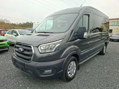 Usata Ford Transit Trend 105 CV (77 kW) 2019 Grigio Station wagon