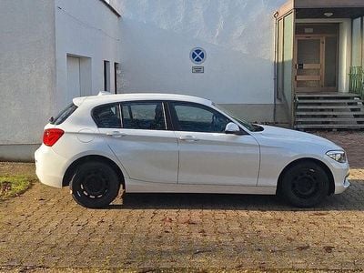 Gebraucht BMW 116 Advantage 109 PS (80 kW) 2016 Weiß Kleinwagen