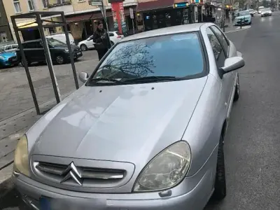 Gebraucht Citroën Xsara 110 PS (80 kW) 2004 Grau Limousine