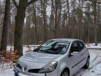 Usata Renault Clio III Dynamique 139 CV (102 kW) 2007 Argento Utilitaria