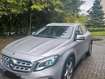 Mercedes GLA200