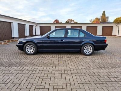 BMW 750