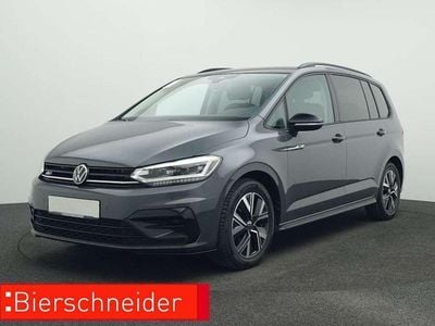 Grau Gebraucht 2024 VW Touran Highline Van / Kleinbus | 34.790 € (Fairer Preis)