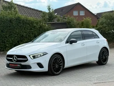Gebraucht Mercedes A180 AMG Edition 1 136 PS (100 kW) 2019 Weiß Limousine