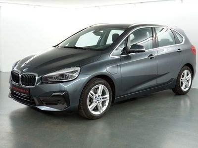 BMW 225