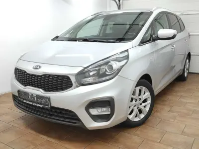 Gebraucht Kia Carens 166 PS (122 kW) 2018 Silber Van / Kleinbus