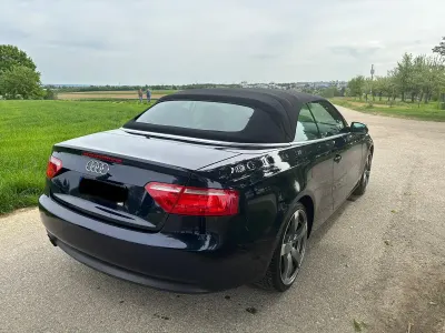 Gebraucht Audi A5 Cabriolet 170 PS (125 kW) 2011 Blau Cabrio