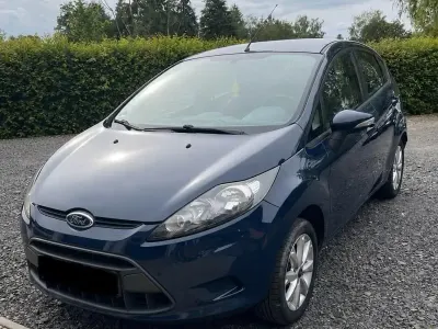 Gebraucht Ford Fiesta 82 PS (60 kW) 2010 Blau Limousine
