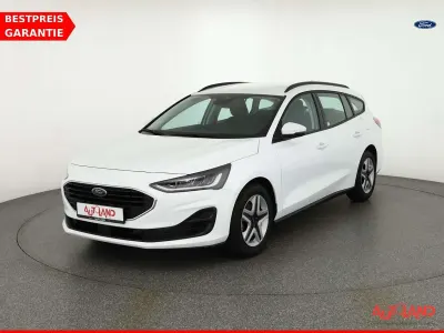 Gebraucht Ford Focus 120 PS (88 kW) 2022 Frost weiß Kombi