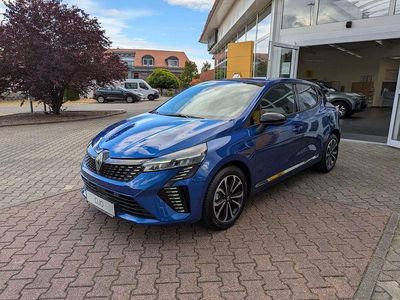 Neu Renault Clio V Techno 91 PS (66 kW) 2025 Blau Limousine