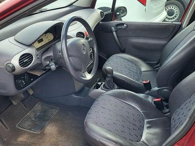 Second-hand Mercedes A160 Avantgarde 102 CP (75 kW) 1999 Roșu Monovolum