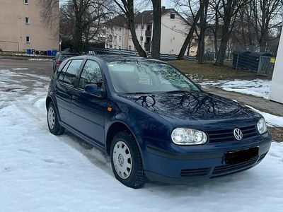 Blau Gebraucht 1999 VW Golf IV Kleinwagen | 1.999 € (Etwas zu teuer)