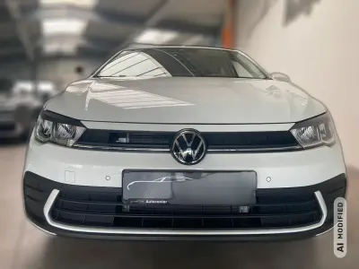 Gebraucht VW Polo Life 95 PS (69 kW) 2024 Weiß metallic Kleinwagen