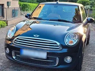 Gebraucht Mini Cooper D Chili 111 PS (81 kW) 2015 Schwarz Kleinwagen