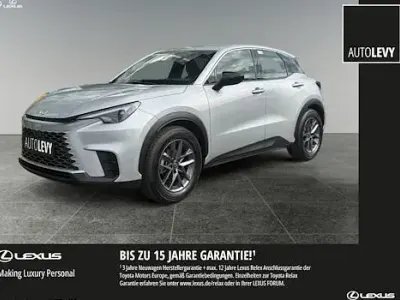 Neu Lexus LBX 136 PS (100 kW) 2026 Silber SUV