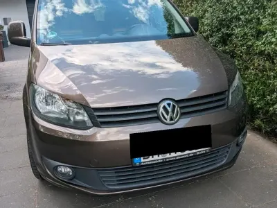 Gebraucht VW Caddy Trendline 102 PS (75 kW) 2015 Braun Van / Kleinbus