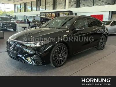 Gebraucht Mercedes CLA 350 Shooting Brake 4MATIC AMG 260 kW (354 PS) 2026 Schwarz Kombi