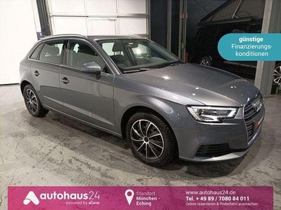 Grau Gebraucht 2019 Audi A3 Basis Limousine | 15.880 € (Guter Preis)
