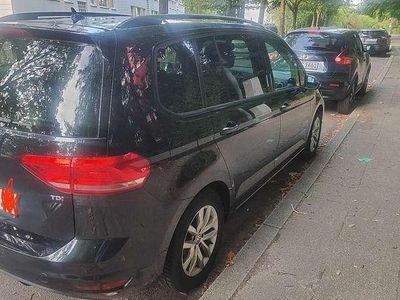 Gebraucht 2016 VW Touran Comfortline Van / Kleinbus | 10.500 €