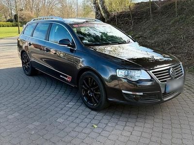 Usado VW Passat R 140 HP (102 kW) 2007 Castanho Carrinha