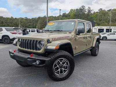 Käytetty Jeep Gladiator Rubicon 286 HP (210 kW) 2025 Vihreä Nouto