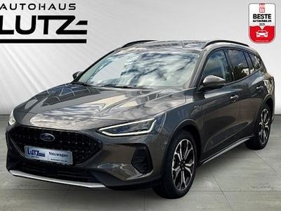 Grau Neu 2025 Ford Focus Active X Limousine | 36.785 € (Teuer)