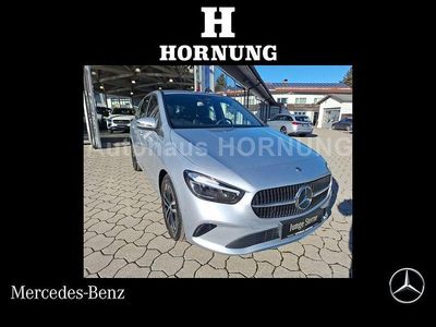 Metalliclack hightechsilber Gebraucht 2024 Mercedes B200 Progressive Van / Kleinbus | 29.900 € (Guter Preis)