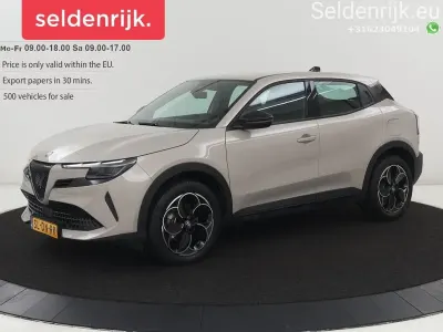 Gebraucht Alfa Romeo Junior 114 kW (156 PS) 2025 Beige SUV