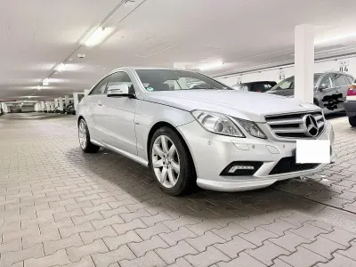Używany Mercedes E350 AMG 231 KM (169 kW) 2011 Srebrny Coupe