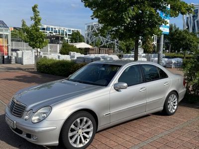 Mercedes E240