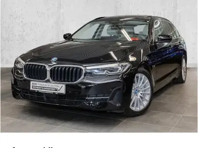 Gebraucht BMW 520 Sport Line 184 PS (135 kW) 2022 Schwarz Kombi