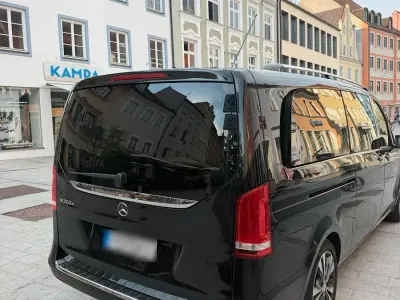 Gebraucht Mercedes V220 164 PS (120 kW) 2016 Schwarz Van / Kleinbus