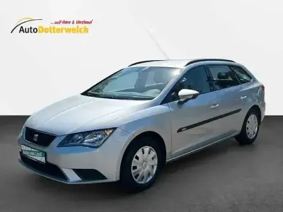 Gebraucht Seat Leon ST Reference 110 PS (80 kW) 2016 Estrella silber metallic (metallic) Kombi