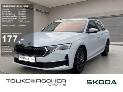 Weiß Gebraucht 2025 Skoda Octavia Selection Kombi | 31.888 € (Fairer Preis)