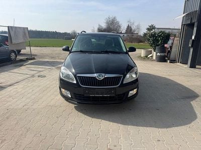 Gebraucht Skoda Fabia Ambition 69 PS (50 kW) 2012 Schwarz Limousine