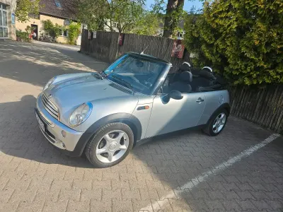 Begagnad Mini Cooper Cabriolet 90 HK (66 kW) 2005 Silver Cab