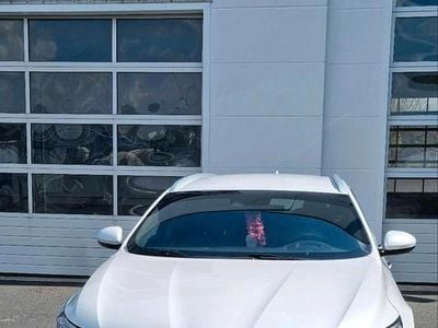 Gebraucht Renault Talisman Initiale Paris 225 PS (165 kW) 2021 Weiß Kombi