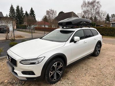 Gebraucht Volvo V90 CC Ultimate 250 PS (183 kW) 2023 Weiß Kombi